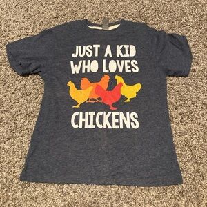 Kids gray Just a kid who loves chickens 5T t shirt